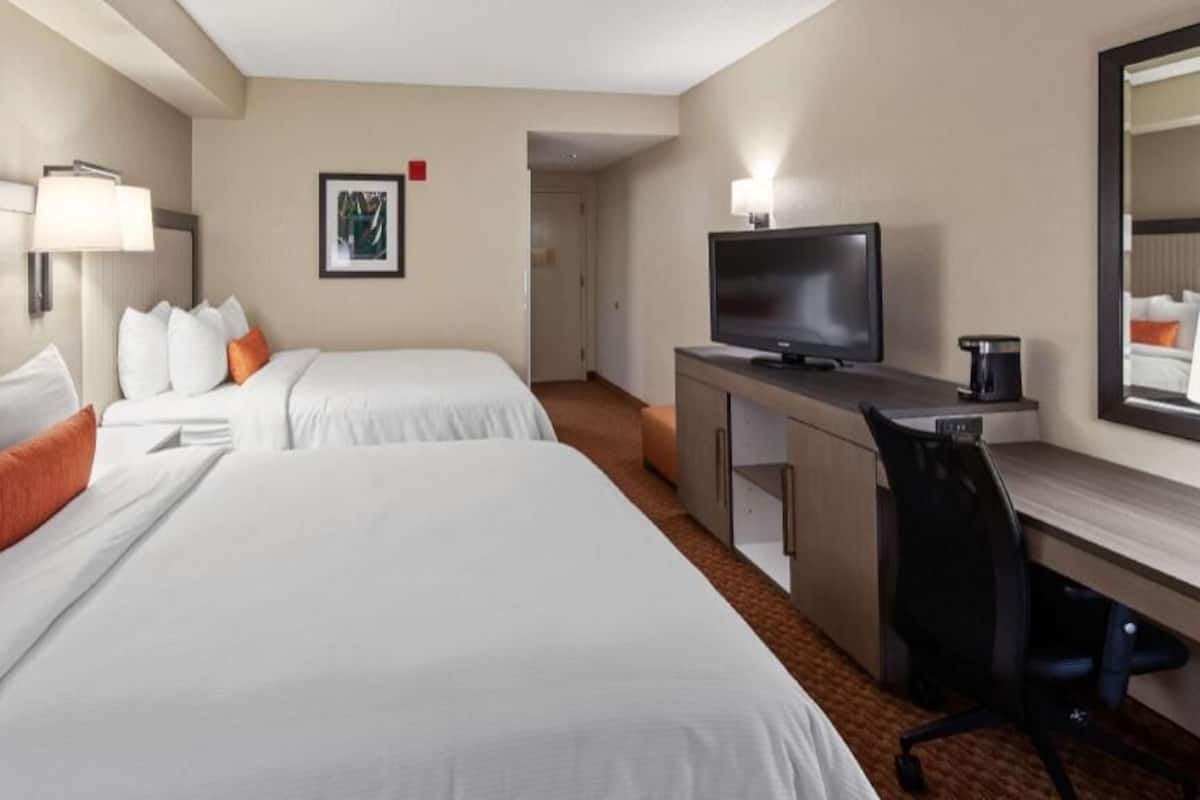 In-room safe, desk, laptop workspace, blackout curtains