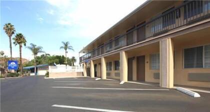 Raincross Hotel