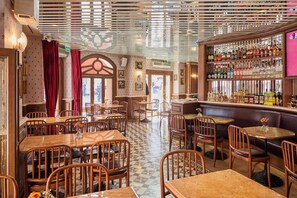Lunch and dinner served  - Faros Hotel Old City - Special Class (Istanbul)
