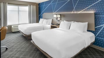 1 quarto, roupas de cama premium, cofres nos quartos, escrivaninha