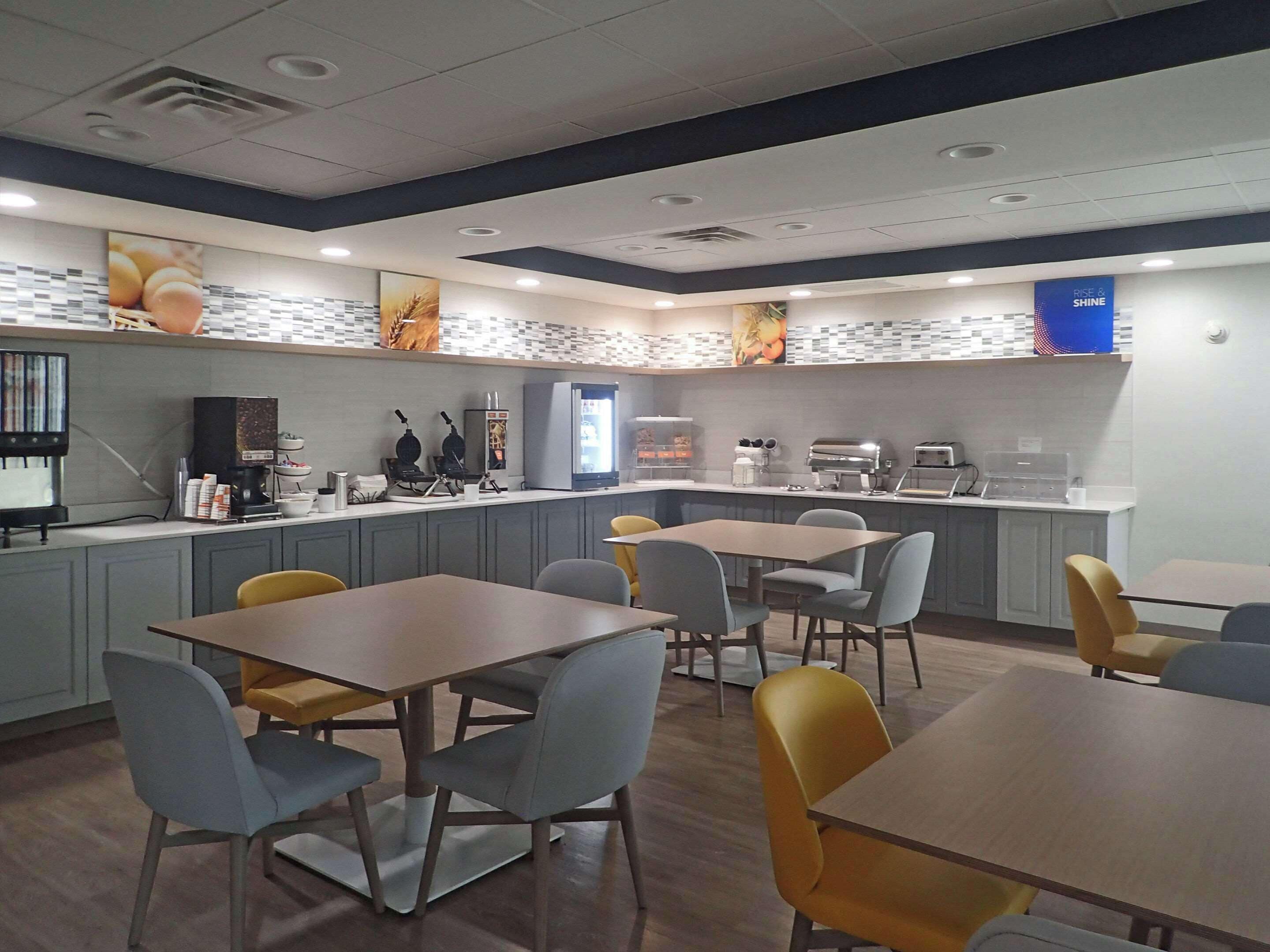 Free daily full breakfast 
