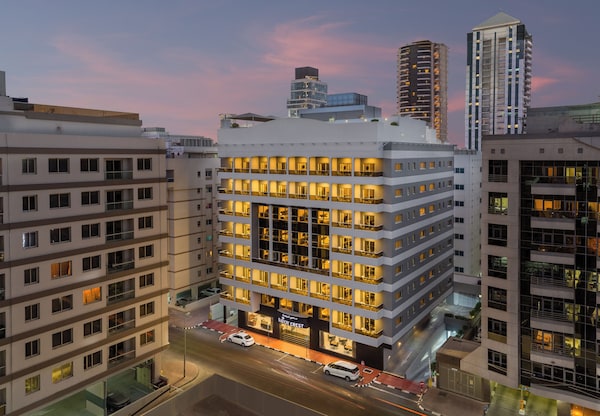 Savoy Crest Hotel Apartments - Dubai
