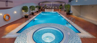 Savoy Crest Hotel Apartments