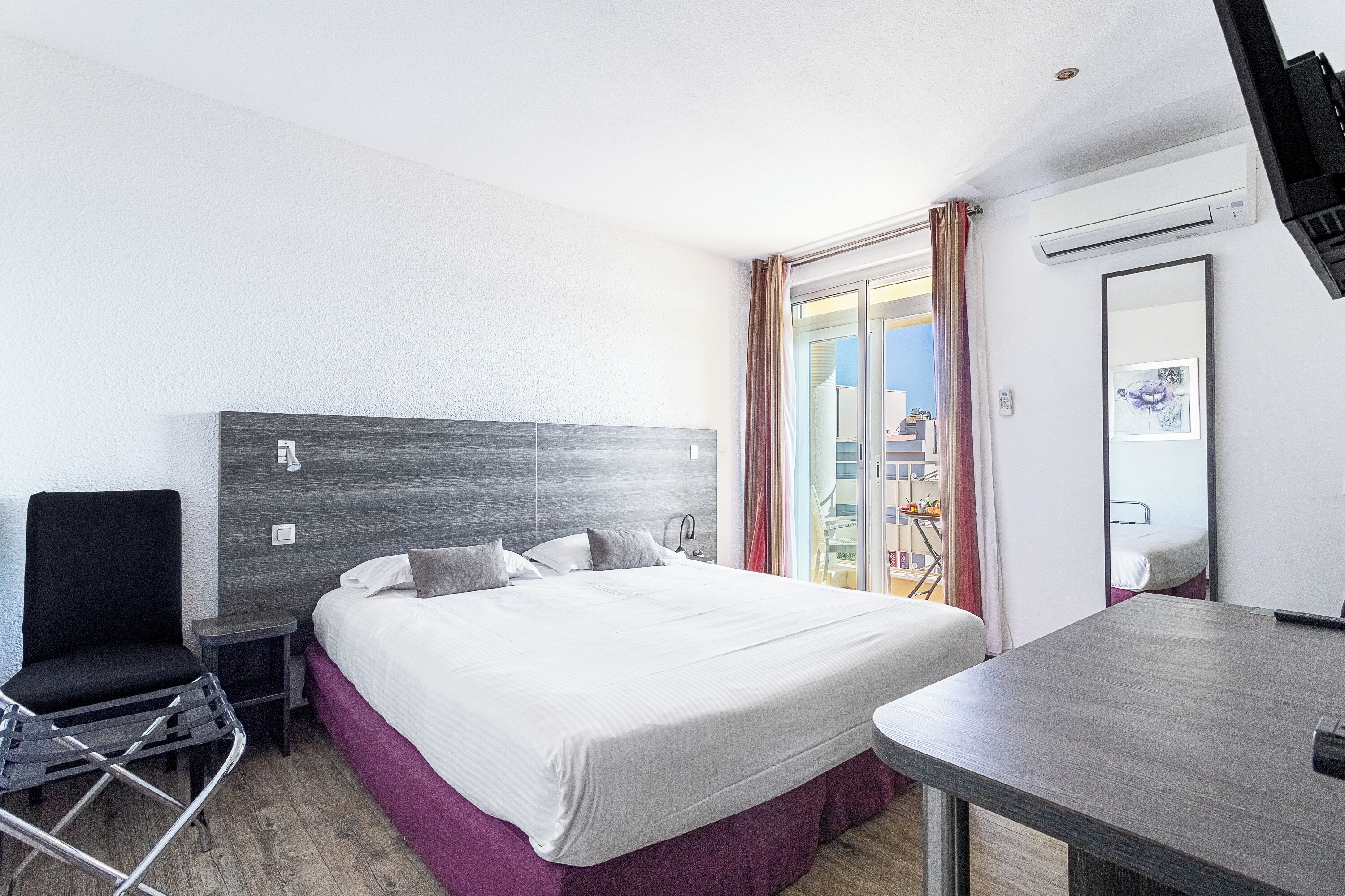 double or twin room - sea view balcony | 1 bedroom, minibar, in-room safe, desk