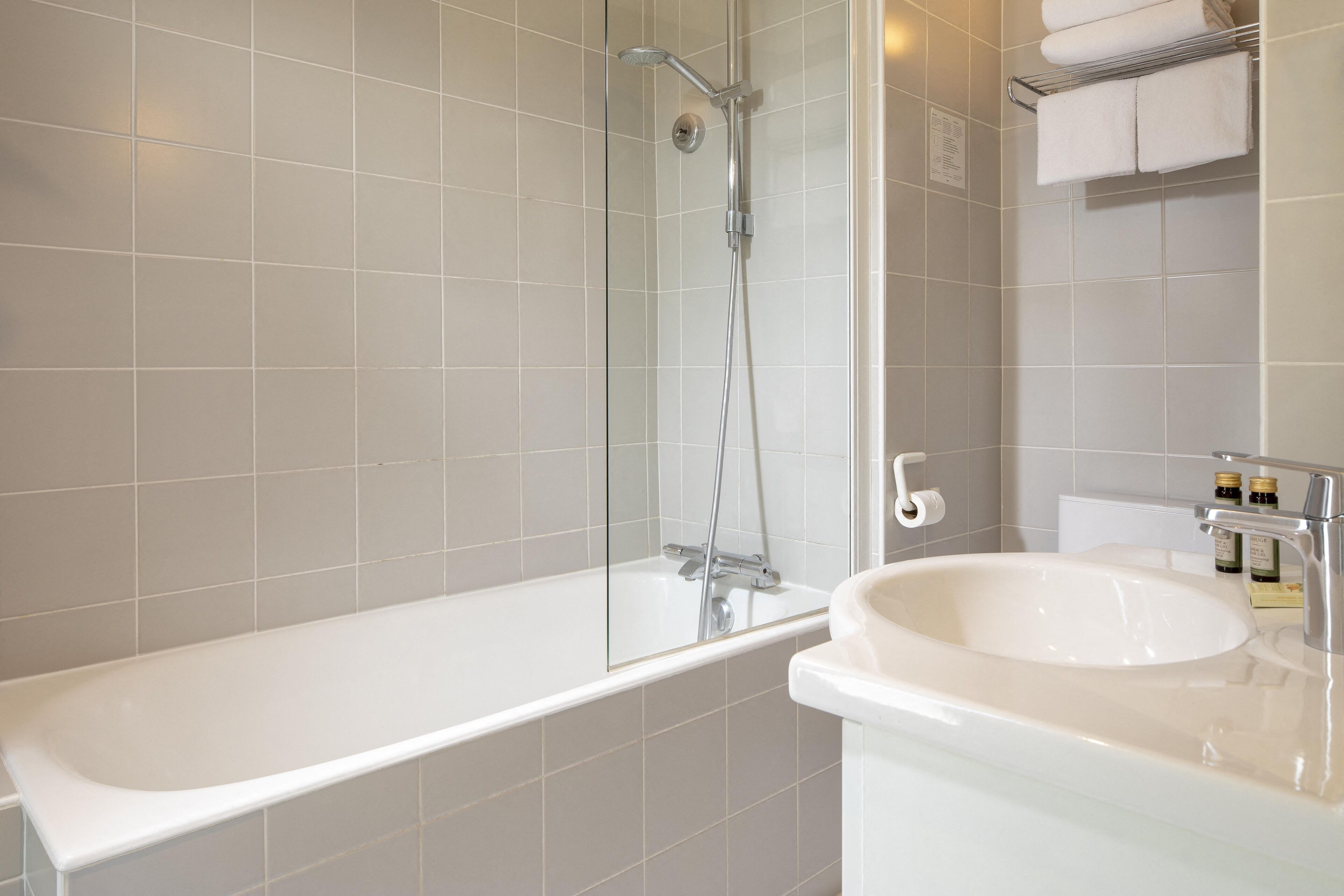 superior double or twin room (queen bed) | bathroom | hair dryer, towels