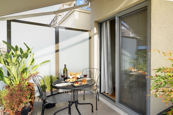 Luxe beddengoed, donsdekens, een minibar, een kluis op de kamer