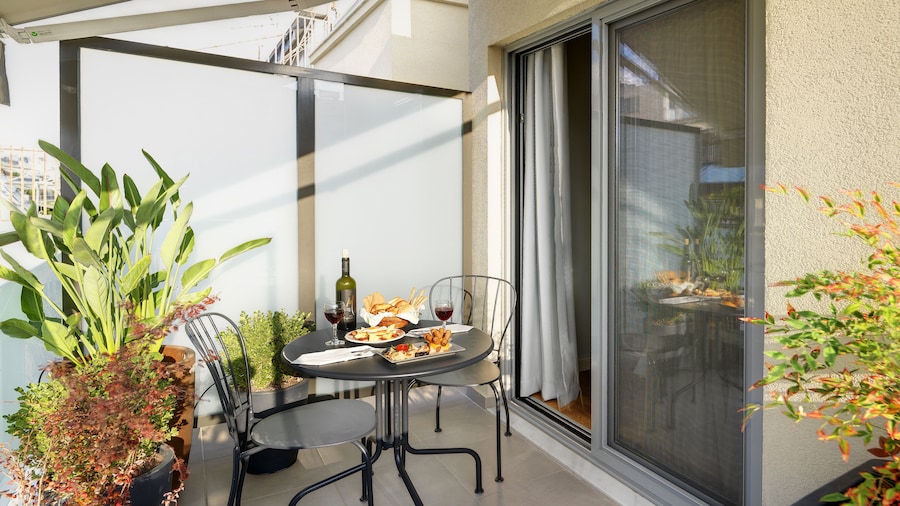 Phidias Piraeus Hotel