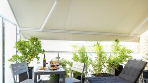 View from room - Phidias Piraeus Hotel (Piraeus)