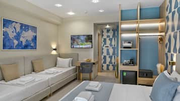 Premium bedding, down duvets, minibar, in-room safe