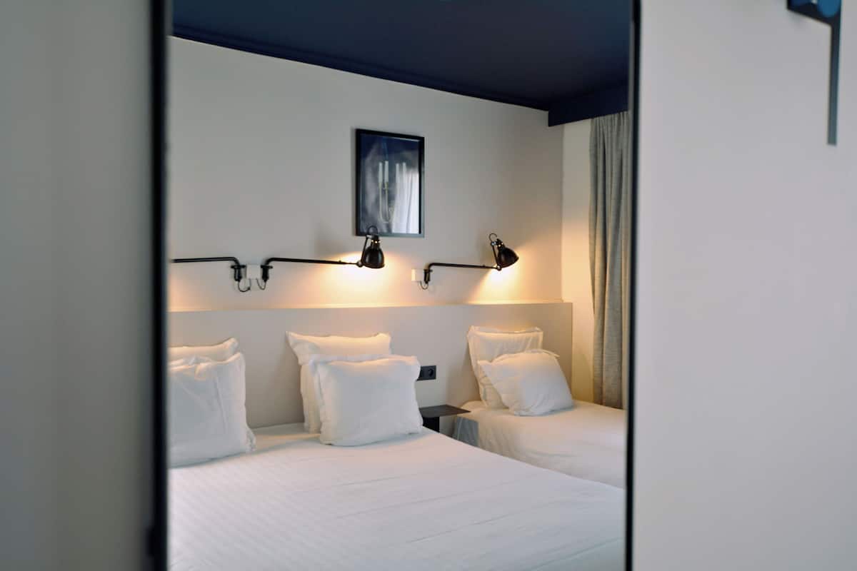 Premium bedding, Select Comfort beds, in-room safe, desk