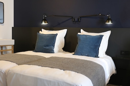 Premium bedding, Select Comfort beds, in-room safe, desk