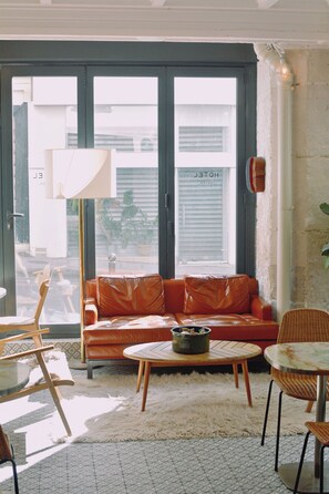 Lobby - Hotel Lucien (Paris)