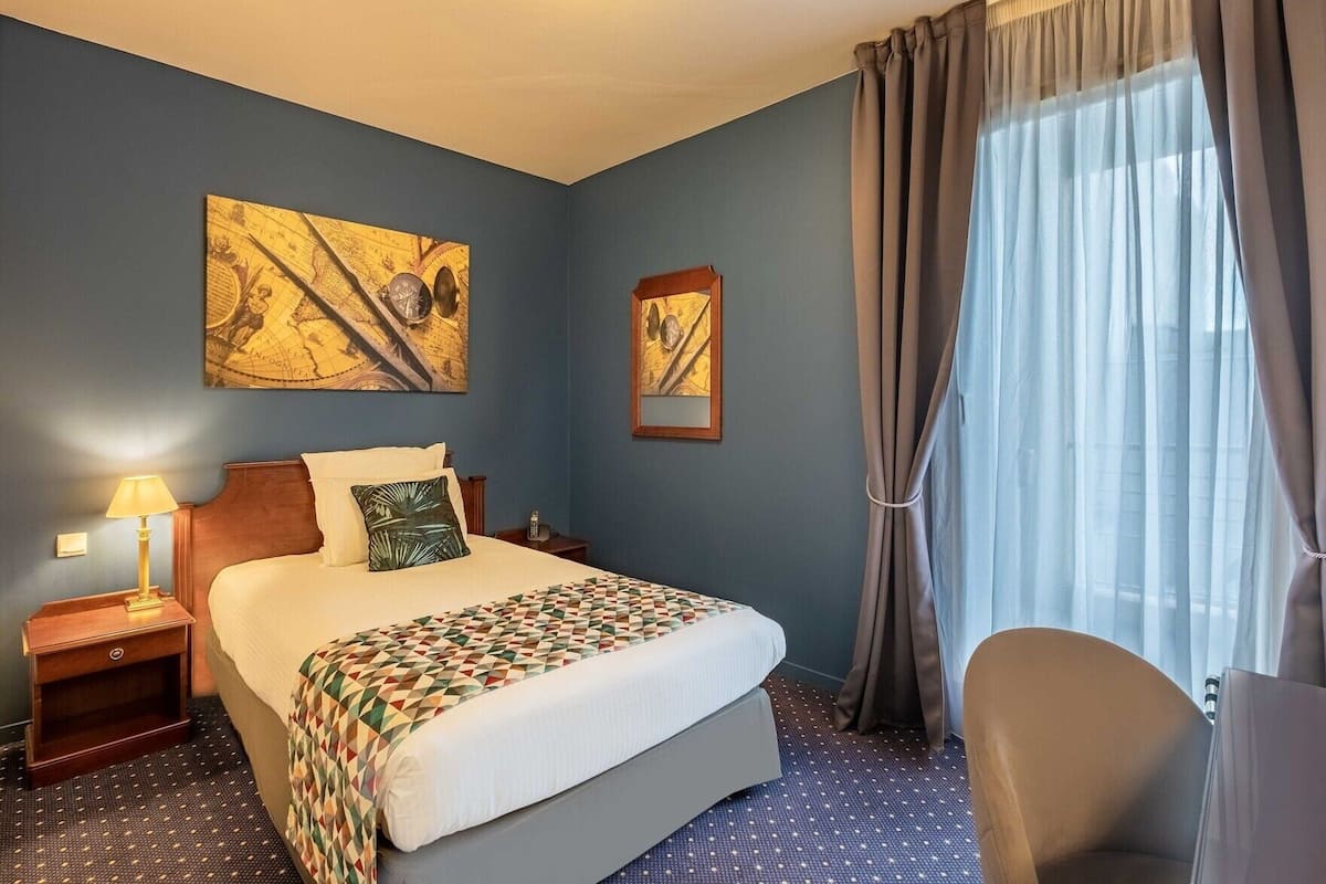 Minibar, in-room safe, desk, blackout drapes