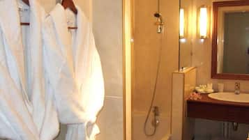 Standard Double Room (Affaires) | Bathroom