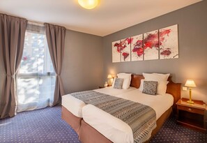 雙床房 (Prestige) | 迷你吧、客房內保險箱、書桌、遮光布/窗簾