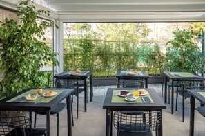 Daily buffet breakfast (EUR 12 per person) - Best Western Hotel Viterbo (Viterbo)