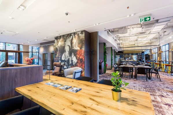Lobby-Lounge