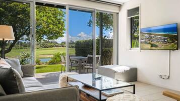 Superior Villa, 3 Bedrooms | In-room safe, desk, laptop workspace, blackout curtains