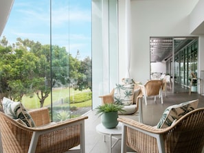 Bar (on property) - Pullman Magenta Shores Resort (Magenta Shores)