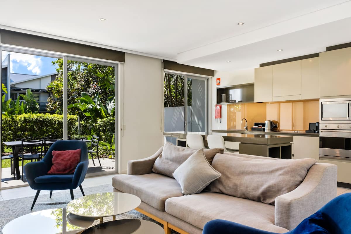 deluxe villa, 3 bedrooms | living area | 44-inch lcd tv with satellite channels, tv, pay films