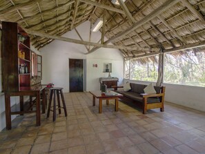 Spa treatment - OYO Villas Palmira (Alvarado)