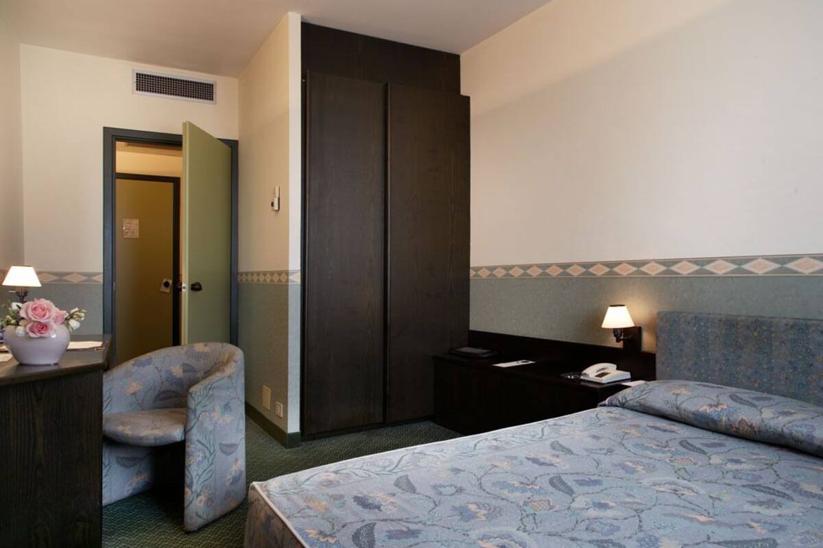 down duvets, in-room safe, desk, blackout curtains