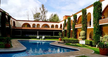 Hotel & Suites Villa del Sol