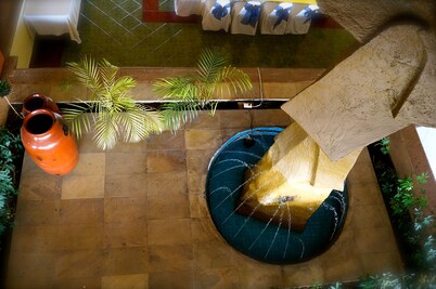 Hotel & Suites Villa del Sol