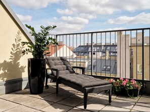 Hypo-allergenic bedding, in-room safe, desk, blackout curtains - Flemings Hotel Wien-Stadthalle (Vienna)