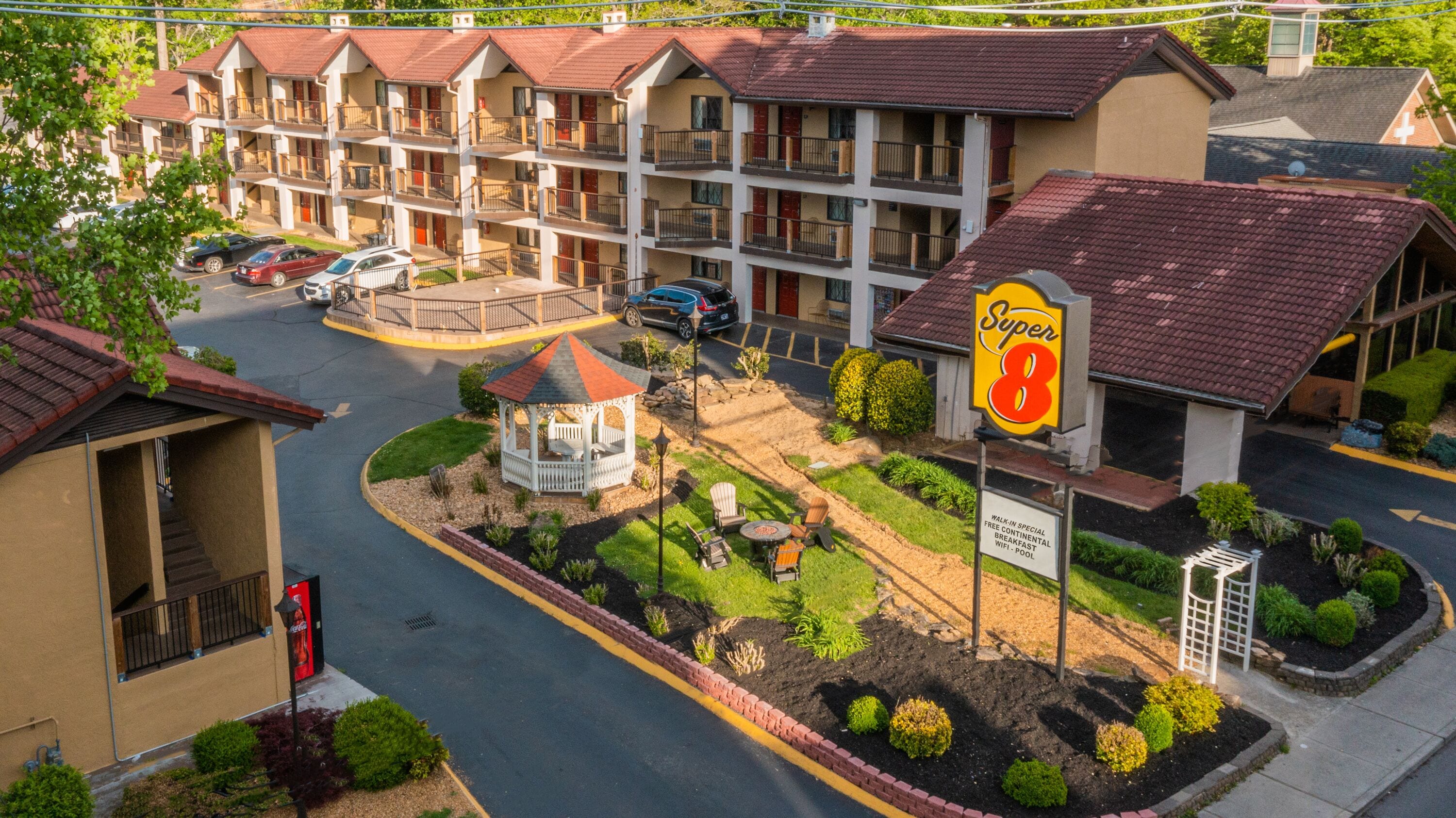 Photo - Super 8 by Wyndham Downtown Gatlinburg at Convention Center