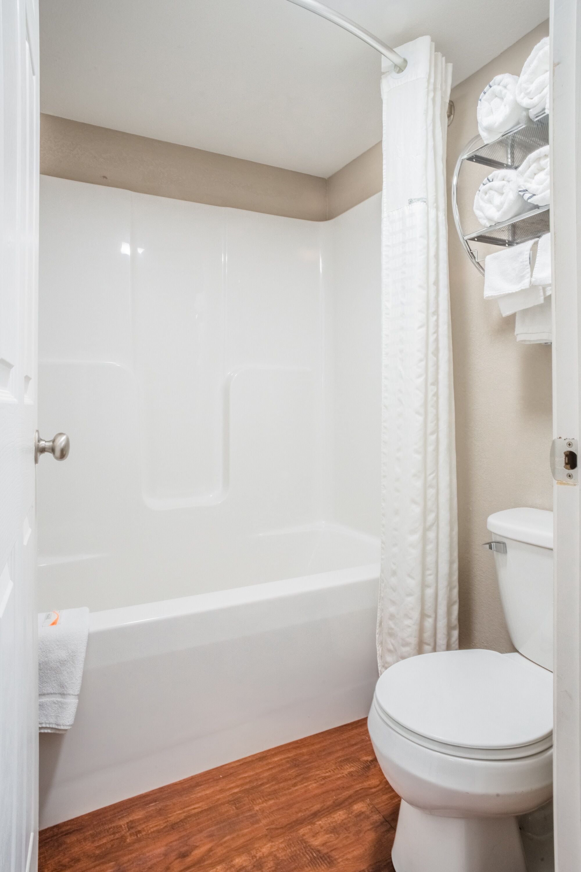 Photo - Super 8 by Wyndham Downtown Gatlinburg at Convention Center