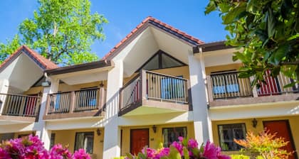 Super 8 by Wyndham Downtown Gatlinburg at Convention Center