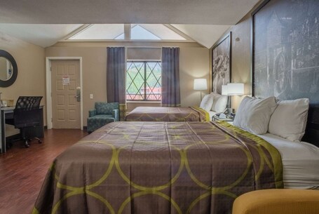 Super 8 by Wyndham Downtown Gatlinburg at Convention Center - Image 25