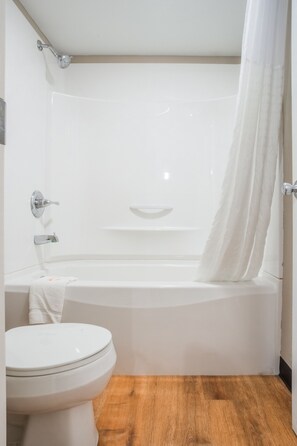 Room, 2 Queen Beds, Non Smoking (Oversized Room) | Bathroom | Combined shower/bathtub, hair dryer, towels