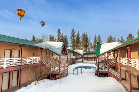 Property grounds. AbbyCreek Inn