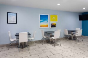 Free daily on-the-go breakfast  - Days Inn & Suites by Wyndham Sellersburg (Sellersburg)