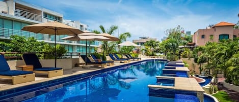 Outdoor pool, open 8:00 AM to 9:00 PM, pool umbrellas, sun loungers