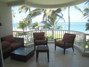 TV - Kite Beach Hotel and Condos (Cabarete)