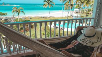 Deluxe Room, Ocean View | Terrace/patio