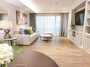 One Bedroom Platinum Plus Suite | View from room