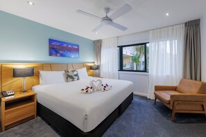 In-room safe, iron/ironing board, free cribs/infant beds, travel crib - Club Wyndham Wanaka, Trademark Collection by Wyndham (Wanaka)