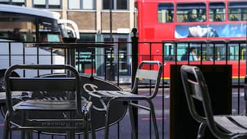 Breakfast, lunch and dinner served