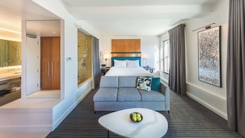 Deluxe Room, 1 King Bed with Sofa bed | Premium bedding, in-room safe, desk, laptop workspace at Andaz San Diego, by Hyatt
