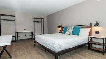 Desk, iron/ironing board, free WiFi, bed sheets