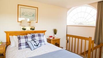Premium bedding, in-room safe, desk, iron/ironing board