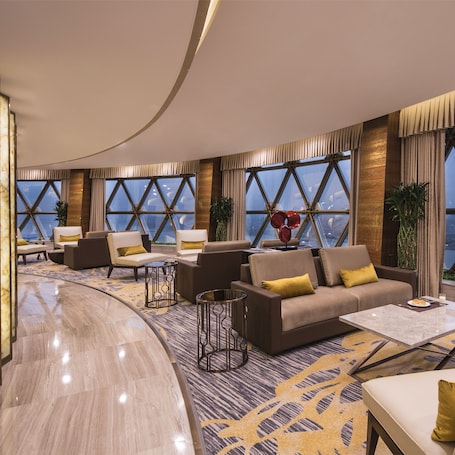 Lounge. Howard Johnson Pearl Plaza Wuhan