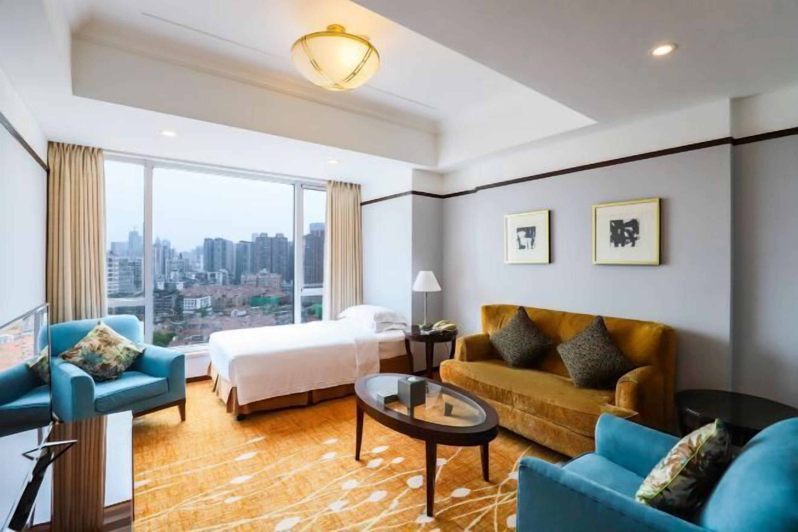 Minibar, desk, blackout drapes, soundproofing