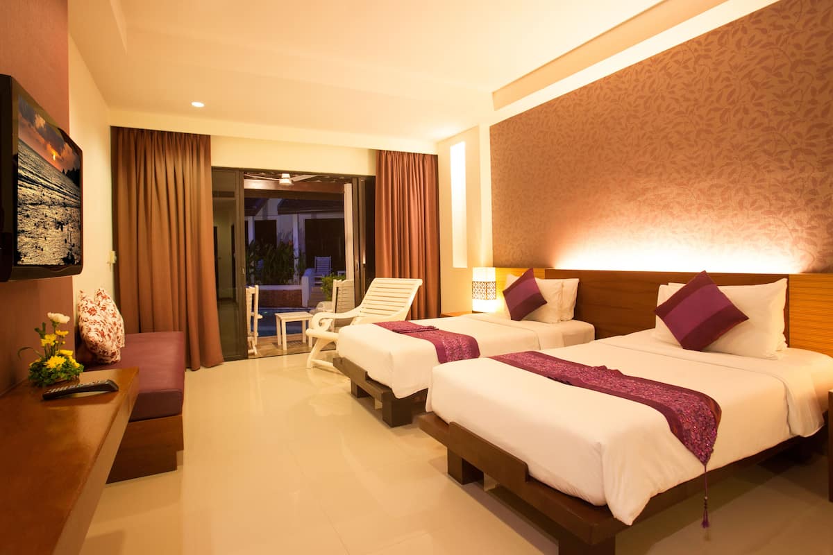 Pool Access Green Wing | Minibar, in-room safe, desk, free WiFi