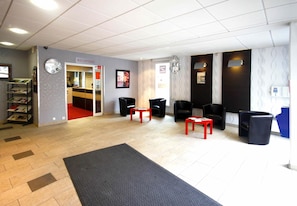 Lobby lounge - Séjours & Affaires Reims Clairmarais (Reims)
