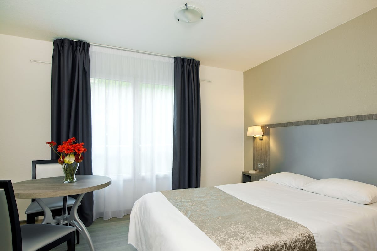 Appartement Standard, 1 chambre | Coffres-forts dans les chambres, bureau, chambres insonorisées